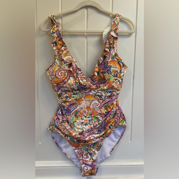 Lauren Ralph Lauren Other - Lauren by Ralph Lauren Majestic Paisley Ruffled Underwire Tummy-Control Swimsuit